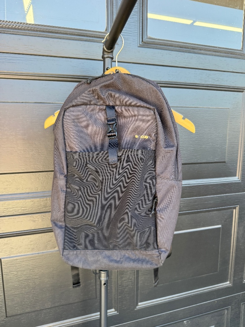 Used! Incase Black Padded Backpack Multi Pocket Laptop Pouch School Work Travel